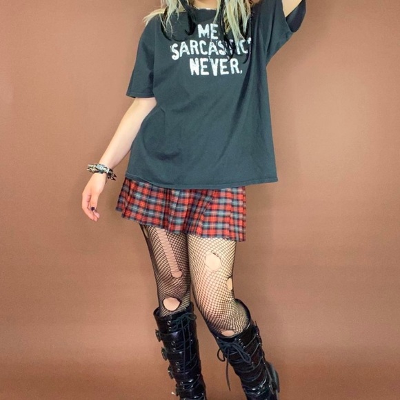 Vintage 90s Plaid Skirt 🕷️ Grunge Schoolgirl Emo Punk Pleated Mini Red Black - Picture 4 of 4